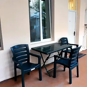 https://ketis-apartament-centre-of-old-tbilisi.alltbilisihotels.com
